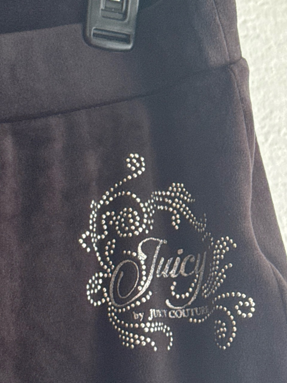 Juicy Velour Flare Pants - Picture 2 of 5